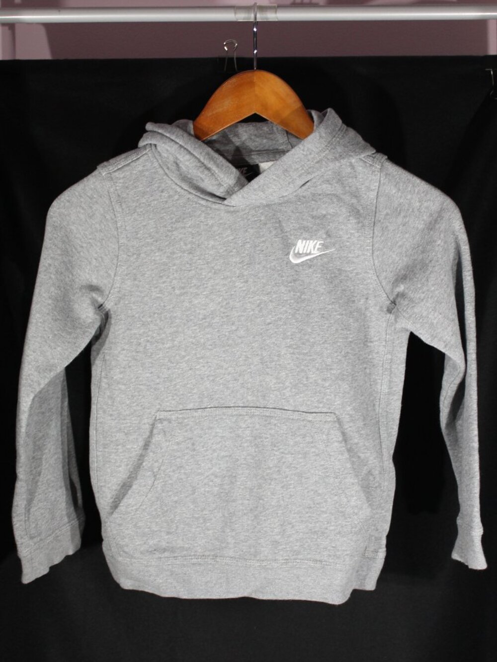 Nike Pullover Hoodie - Size Youth S
